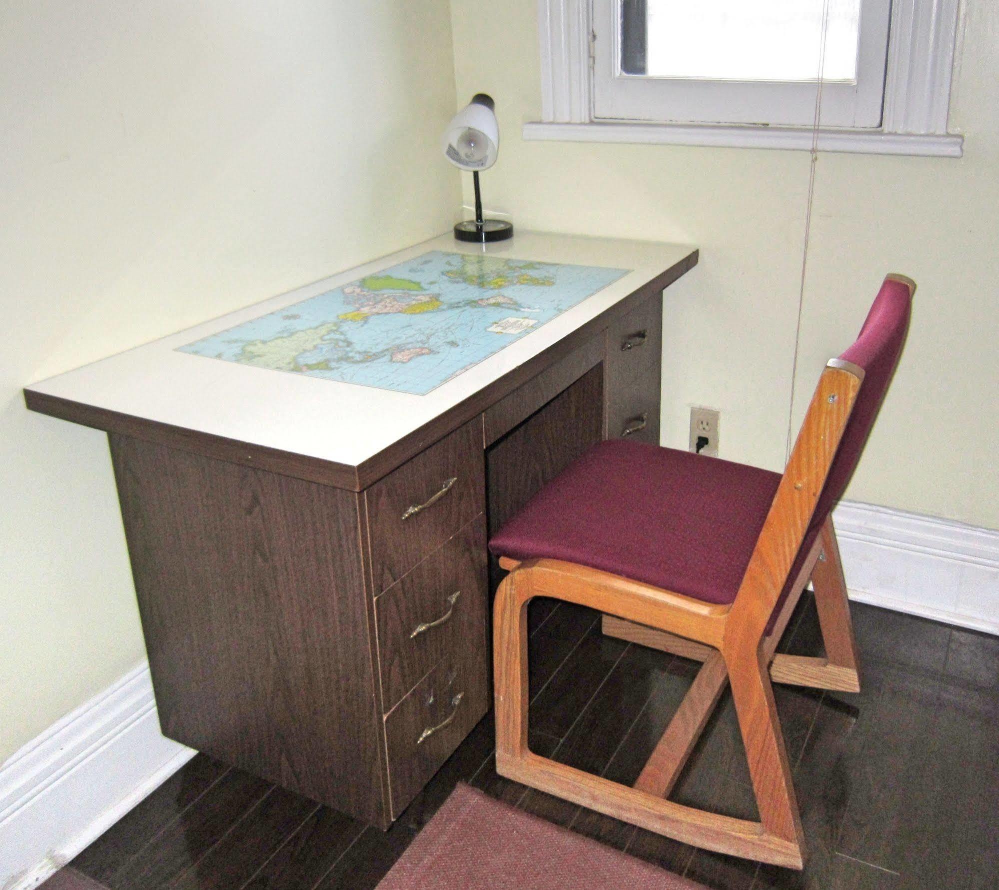 Spadina 11 Guesthouse โตรอนโต ภายนอก รูปภาพ